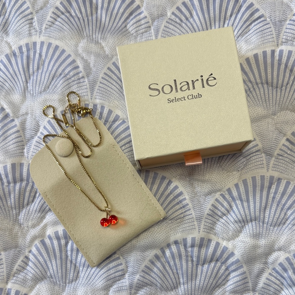 Solarié Select Club Cherry Pendant Necklace Gold Tone NIB Y2K 🍒 - Picture 2 of 9